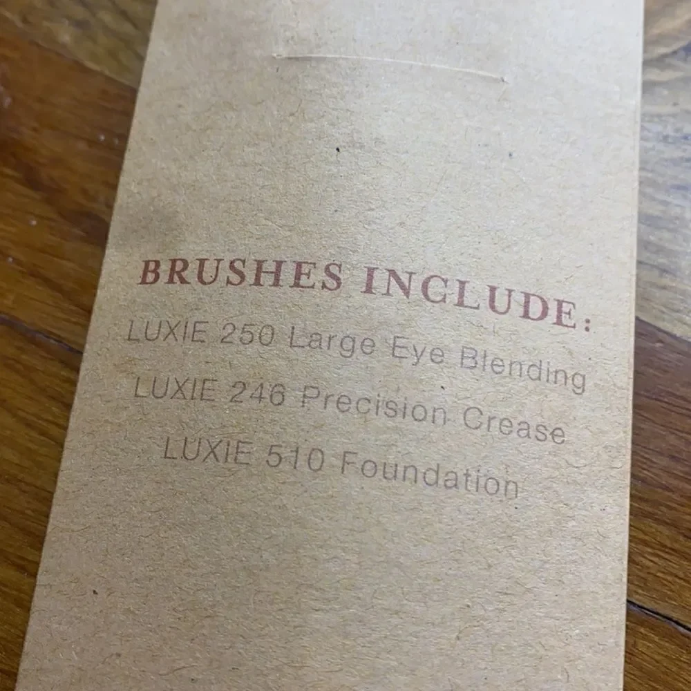 𝅺LUXIE • GAEA brushes